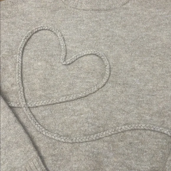 RW & CO Taupe Embroidered Heart Sweater - Picture 3 of 10